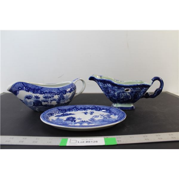 (2) Gravy Boats, Plate