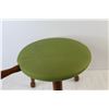 Image 3 : 3-Leg Milking Stool - 12" x 12"
