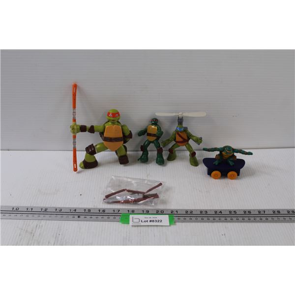 (4) Teenage Mutant Ninja Turtles Figurines & Accessories