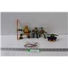 Image 1 : (4) Teenage Mutant Ninja Turtles Figurines & Accessories