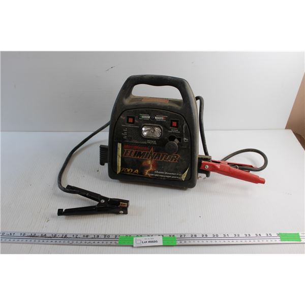 Motomaster Eliminator 700A Mobile Booster Pack Battery Charger - As Is