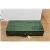 Image 5 : *Vintage Lion Brand Carpenter's Tool Box 33'' x 16'' and Hand Saws