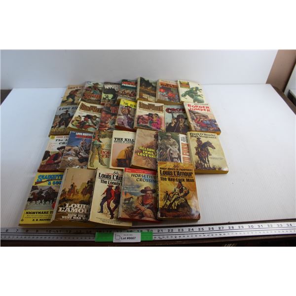 (15+) Wild West Books - The Gunsmith, Border Jumper and The Outlaw