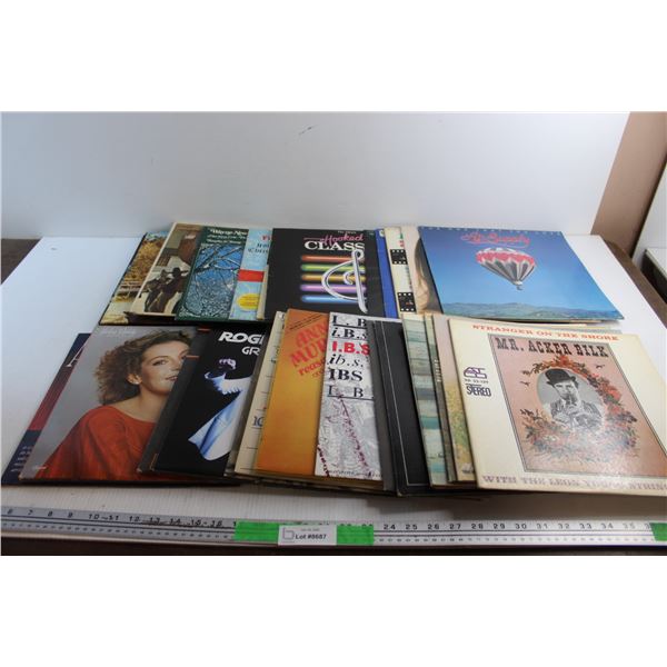 (20+) Vinyl Records - RCMP, Helen Reddy and Juice Newton