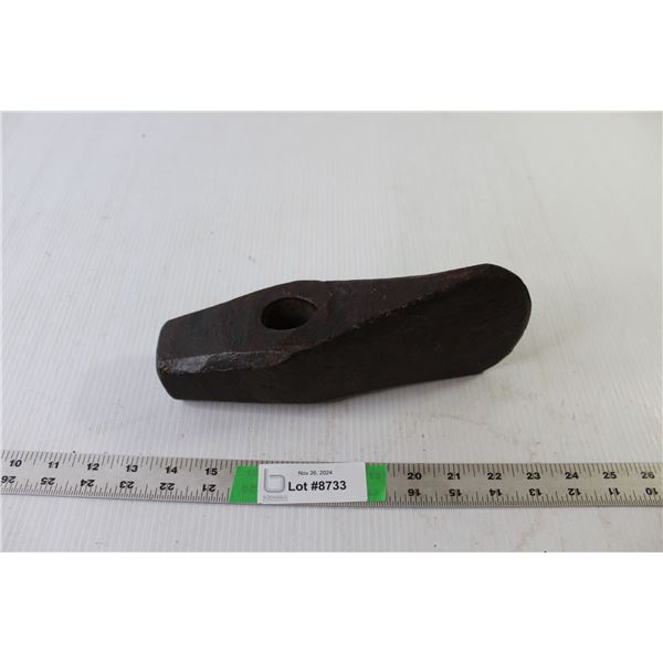 Splitting Axe Head, 9.5" long x 2.75" wide