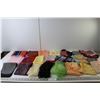 Image 1 : (22) Scarves / Handkerchiefs