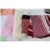 Image 3 : (22) Scarves / Handkerchiefs