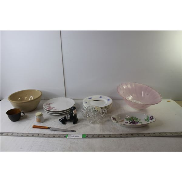 Dish Set- (9) Plates, Misc.