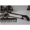 Image 4 : (3) Metal Pulleys, (2) Vintage Rake Heads, Saw, Crank Handle