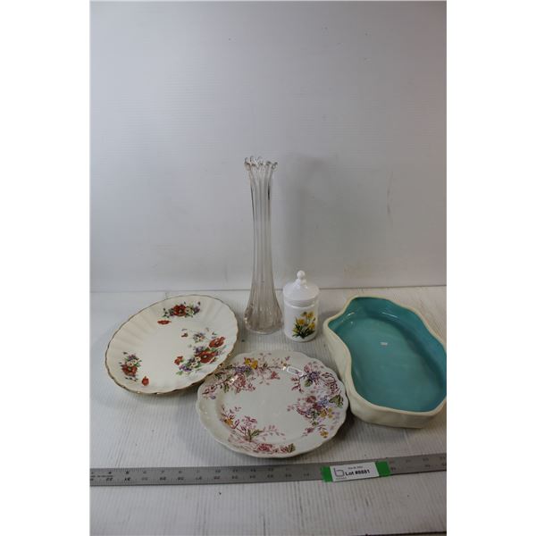 (2) Plates, Tray, Vase, Porcelain Bottle