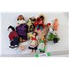 Image 1 : Assorted Dolls