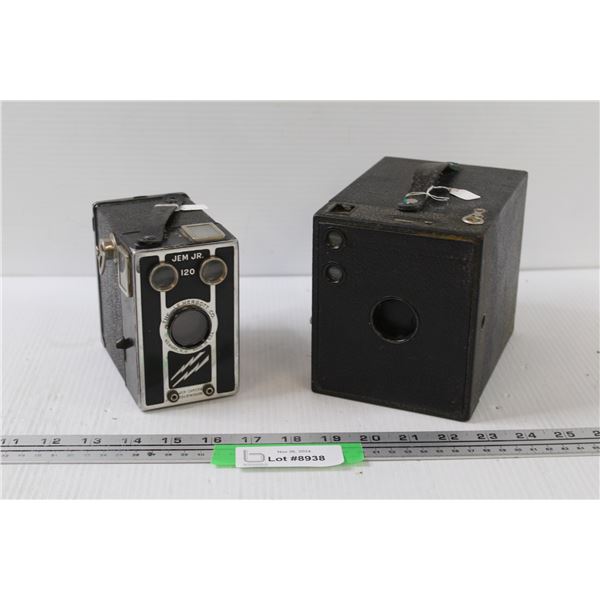 (2) Vintage Cameras: Brownie & Jem Jr.