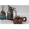Image 2 : (4) Vintage Oil Cans & (2) Milk Jug Glass Bottles
