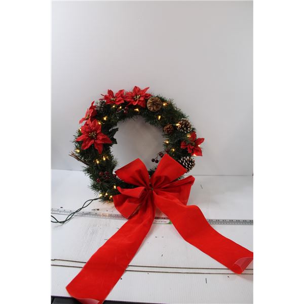 Christmas Wreath Light-Up - Works - 16" Diameter