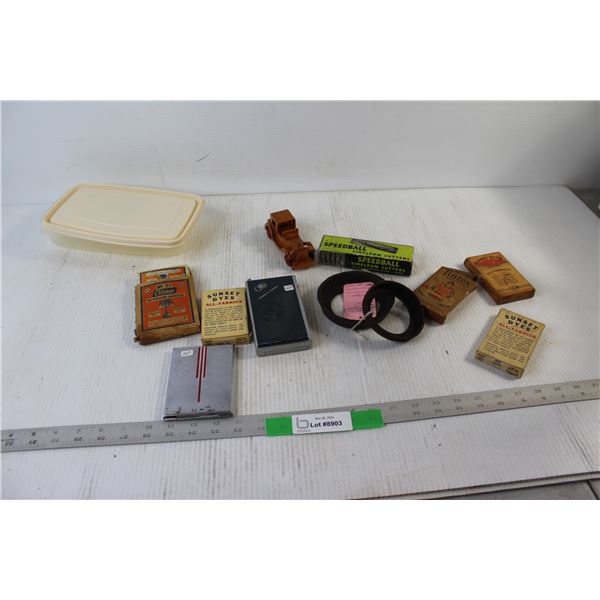 Dyes, Speedball Linoleum Cutter, Pocket Radio - Need Batteries, Plastic Container