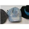 Image 3 : (3) Hats