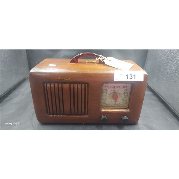 Vintage Automatic radio MFg. Co. model 106 tested