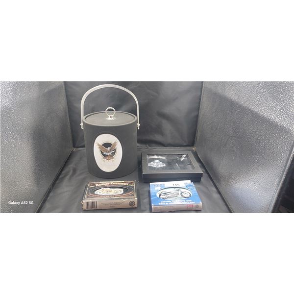 Lot of Harley Davidson collectibles inc new playing cards & flask set