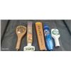 Image 2 : 5 assorted vintage beer tap handles
