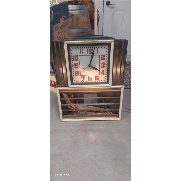 Vintage light up ad clock, tested