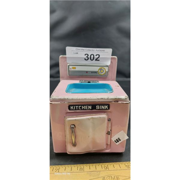 Vintage metal toy kitchen sink Made in Japan