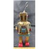 Image 2 : Vintage windup robot 8"