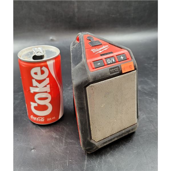 Millwaukee M12 Battery and Speaker