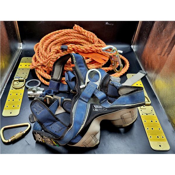 Roofing Safety Harness and Rope