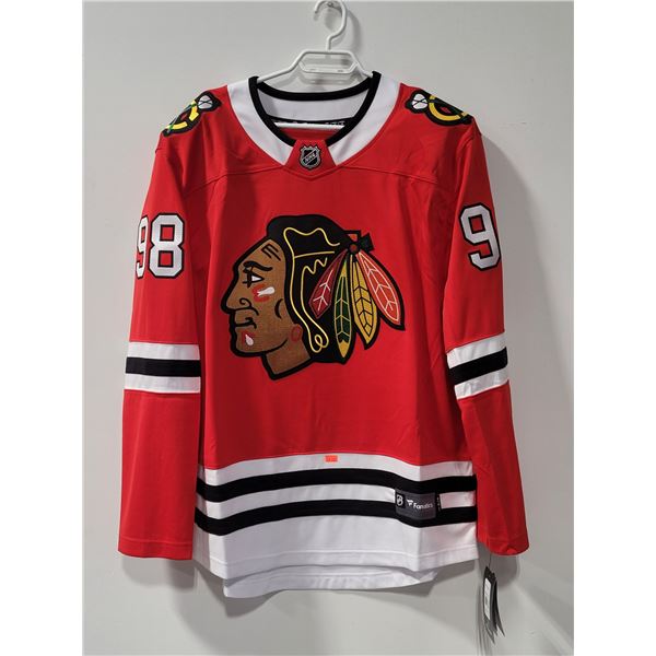 NHL C. Bedard #98 Blackhawks Jersey Size: M