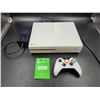 Image 1 : White X-Box One w/ Controller, Live, & Cord (Powers On)