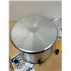 Image 12 : All American 921 Pressure Cooker / Canner - Looks new, see all photos