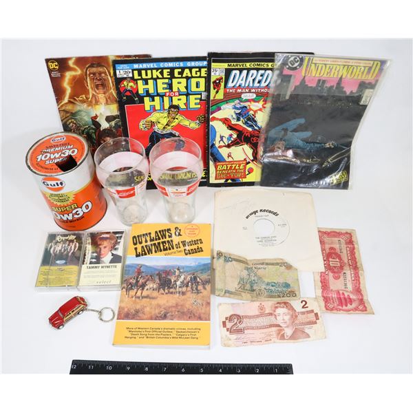 LARGE FLAT OF MIXED COLLECTIBLES INCLUDING COMICS