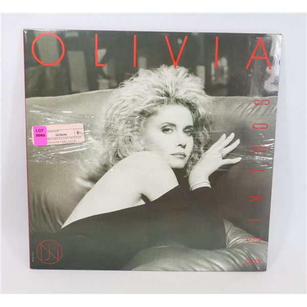 VINYL RECORD OLIVIA NEWTON JOHN SOULKISS VERY GOOD