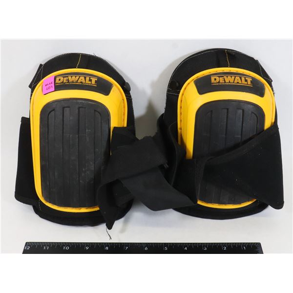 DEWALT KNEE PADS
