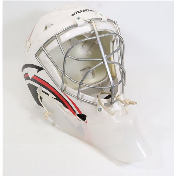 VAUGHN GOALIE HELMET