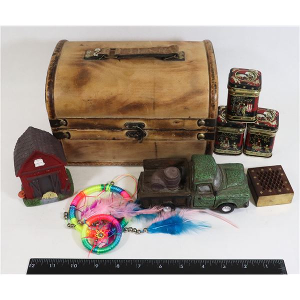 BOX OF ASSORTED HOME DECOR AND DECORATIVE ITEMS