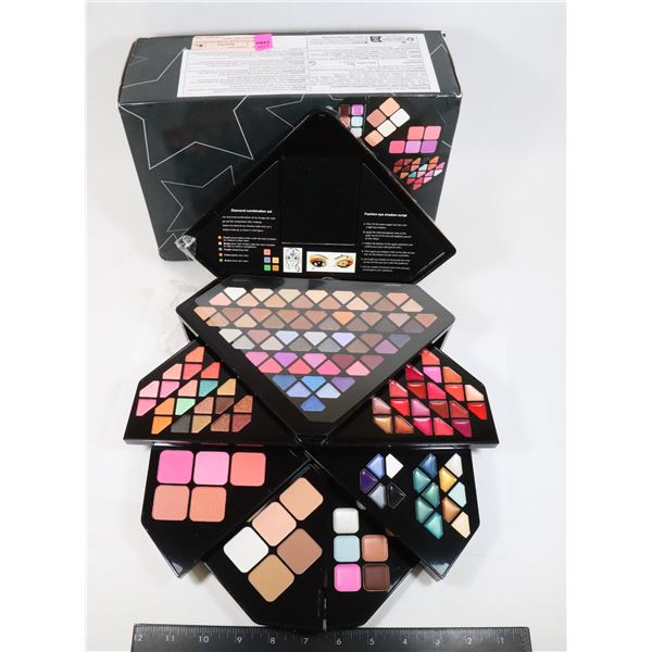 NEW 130 COLOR DIAMOND SHAPE MAKE-UP GIFT BOX
