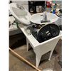 Image 1 : misc sinks
