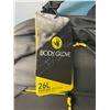 Image 2 : 1 Body Glove 26L Everyday Water-Repellent Backpack with Clamshell Front Pocket - Brand New w/ Tags!