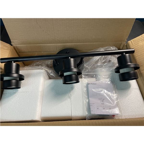 1 Vanity Light Fixture - 3-Head Vanity Light - New