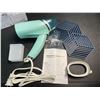 Image 2 : 1 Handheld Garment Steamer - Foldable Portable Design - 100ml Tank - Brand New!