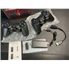 Image 3 : 1 Retro Game Console Plug n' Play Stick w/ 2 Wireless Controllers - 9 Classic Emulators - New