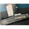Image 2 : 1 WavyTalk Professional Flat Iron/Hair Straightener - Brand New!