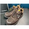 Image 2 : 1 Pair of FitVille Low-Top SteelCore Men's Extra Wide Safety Work Shoes - Size 7W - New in Box