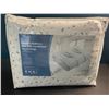 Image 1 : 1 Heated Mattress Pad with Ventilated Technology - Queen Size - Brand New!