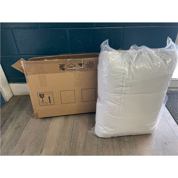 1 King Size Duvet (90" x 102") - 100% Polyester Duvet Bed Comforter - Brand New!