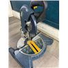 Image 2 : 1 Rona 6A Compound Miter Saw - Used - Tested/Works