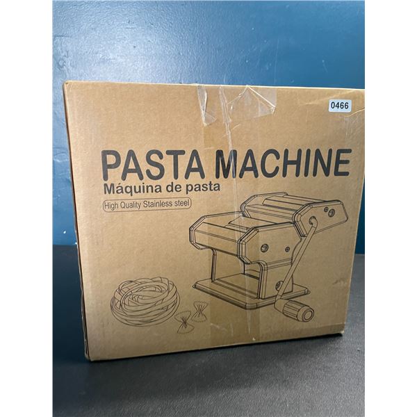 1 Pasta Machine/Pasta Maker - Open Box