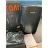 Image 2 : 1 ASTROAI 6L Mini Fridge - Black - 8-Can Capacity - Brand New!