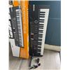 Image 2 : 61-Keys Electronic Keyboard - Open Box